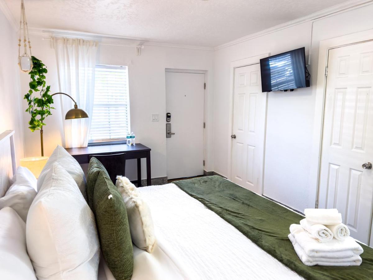 1K Bed Studio Apt With Shared Pool 02 Clearwater Exterior foto